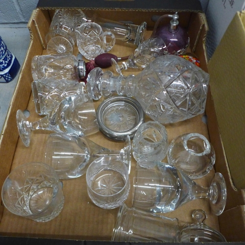 1118 - Four boxes of assorted glassware including Ravenshead **PLEASE NOTE THIS LOT IS NOT ELIGIBLE FOR IN-... 