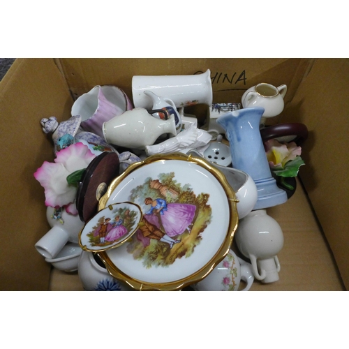 1126 - A box of mixed china **PLEASE NOTE THIS LOT IS NOT ELIGIBLE FOR IN-HOUSE POSTING AND PACKING**