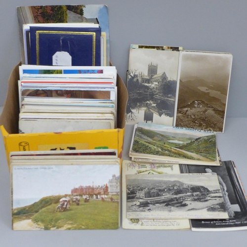 625 - A box of postcards, vintage to modern