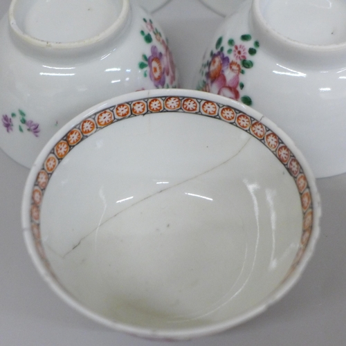 646 - A collection of seven small Chinese bowls, four a/f