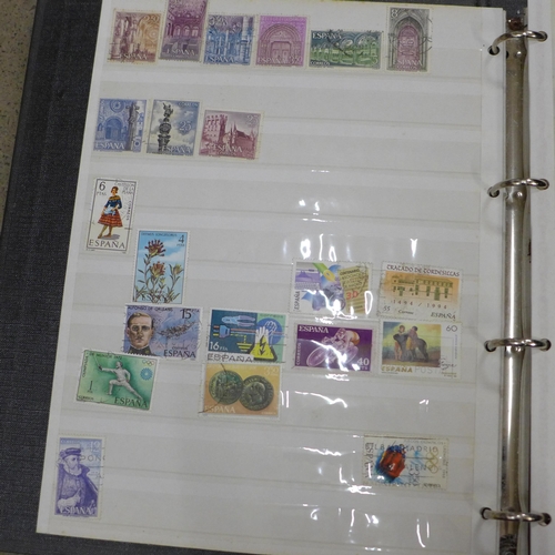 661 - Four albums of world stamps