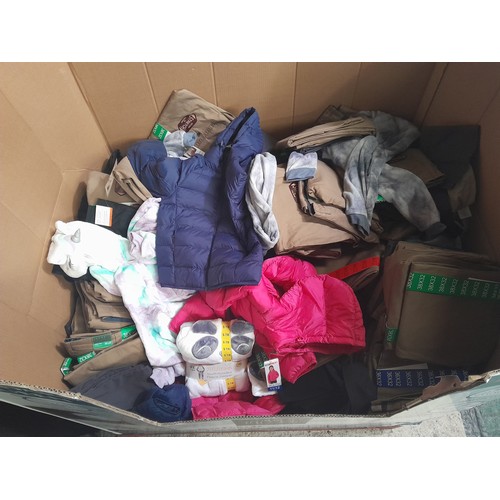 6358 - Mixed pallet of clothing inc Jachs , 32Degree Heat, Saint Eve (325-478) *This lot is subject to vat