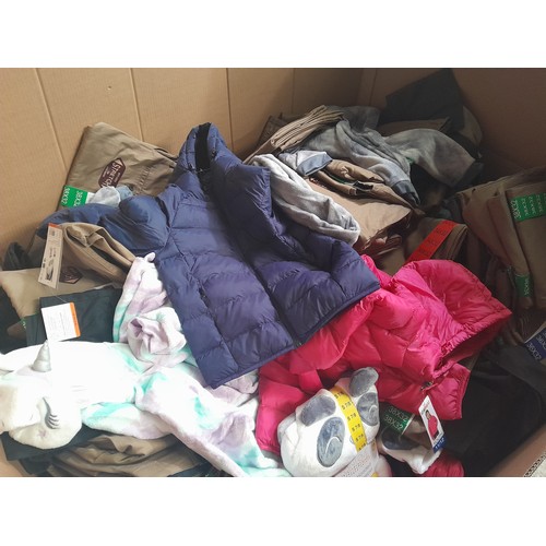 6358 - Mixed pallet of clothing inc Jachs , 32Degree Heat, Saint Eve (325-478) *This lot is subject to vat