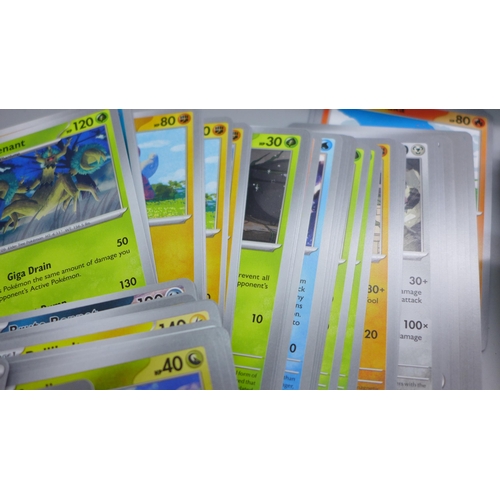 752 - Over 500 Pokemon cards including Holo