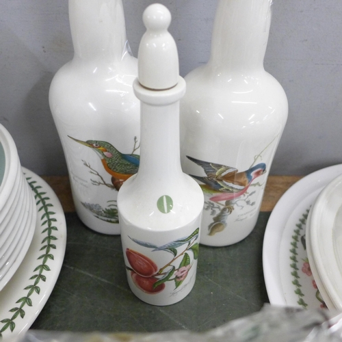 774 - Mixed pattern Portmeirion china including Pomona, The Holly & The Ivy, Birds of Britain, approximate... 