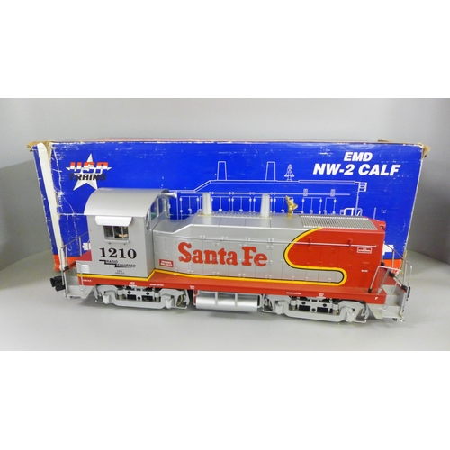 790 - A USA trains EMD NW-2 calf R22003 Santa Fe locomotive, G-Scale, boxed