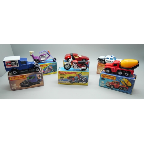 827 - Six Matchbox Superfast die-cast model vehicles, 10, 18, 19, 38, 38, 41