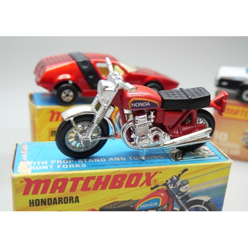 827 - Six Matchbox Superfast die-cast model vehicles, 10, 18, 19, 38, 38, 41