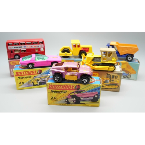 842 - Six Matchbox Superfast die-cast model vehicles, 17, 23, 30, 40, 64, 72