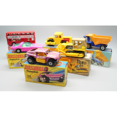 842 - Six Matchbox Superfast die-cast model vehicles, 17, 23, 30, 40, 64, 72