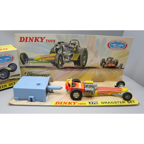 843 - A Dinky Toys 370 Dragster Set, boxed