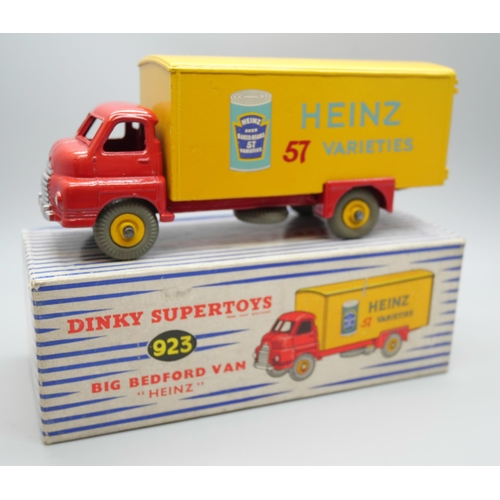 847 - A Dinky Toys 923 Big Bedford Van, Heinz, boxed