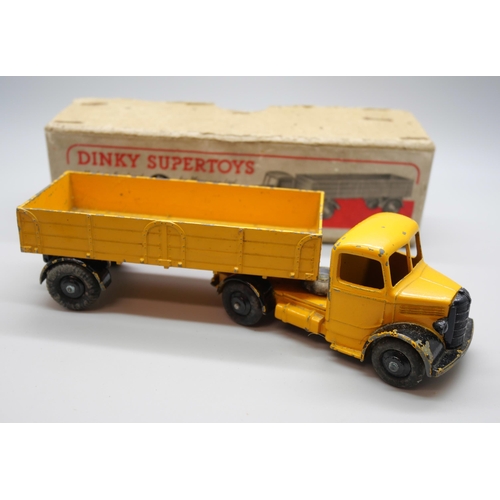 849 - A Dinky Super Toys 521 Bedford Articulated Lorry, boxed