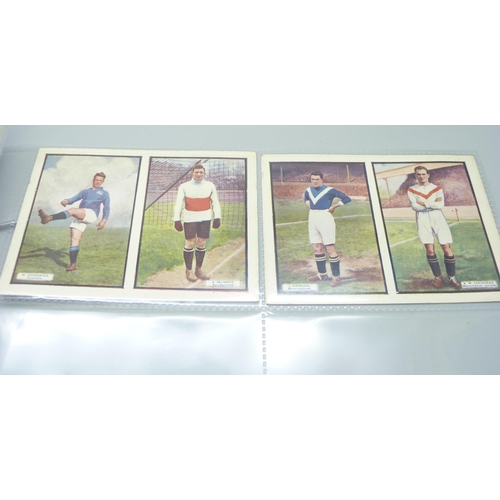 850 - D.C. Thomson 1930 coloured photographs of star footballers, six double photo's