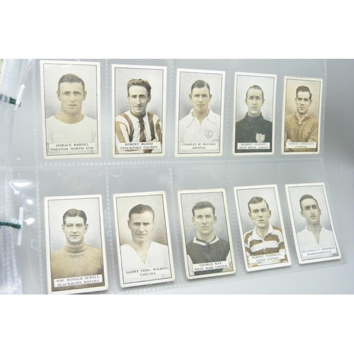 852 - Cigarette cards, Gallaher 1925 Famous Footballers, green back, 100