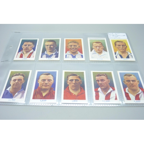 853 - Cigarette cards, R & J Hill Famous Footballers, 1939, 1-50, 51-75