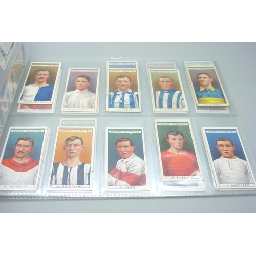 854 - Cigarette cards, Ogdens Famous Footballers, 1908