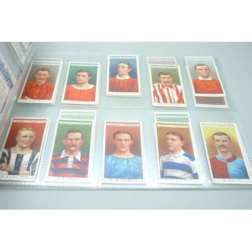 854 - Cigarette cards, Ogdens Famous Footballers, 1908