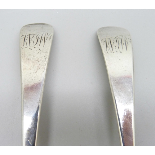 891 - A pair of George III silver serving spoons, Newcastle 1802, maker Thomas Watson, 117g