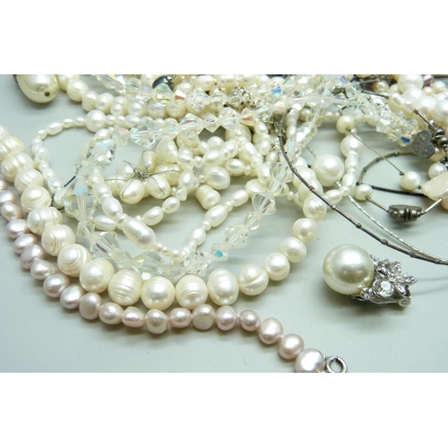 925 - A collection of silver mounted pearl jewellery