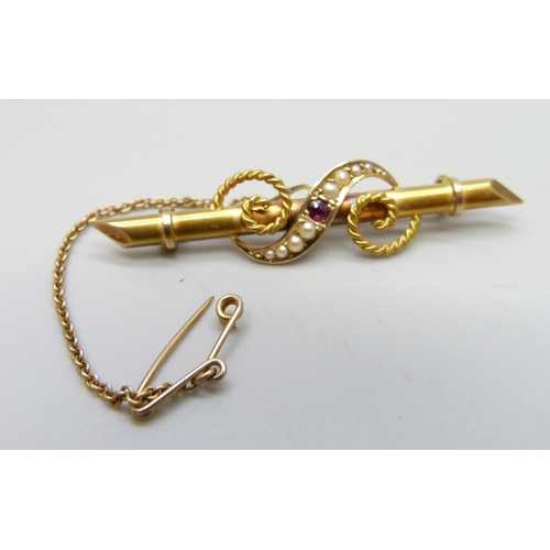 955 - A vintage 15ct gold brooch set with a ruby and pearls, Chester 1900, 3g