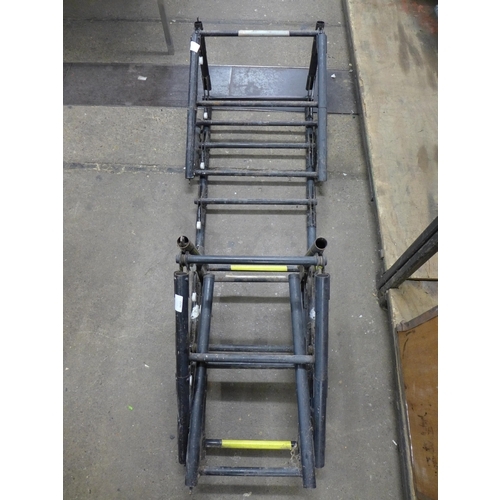 2296 - A foldaway ladder