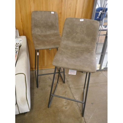 1382B - A pair of dark grey Hanna bar stools