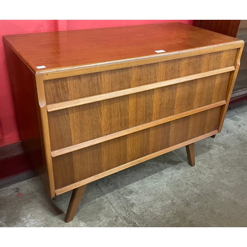 41 - An Avalon Yatton teak chest of drawers