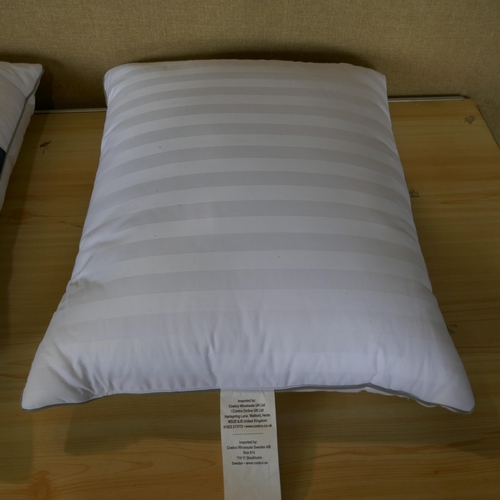 6025 - Hotel Grand Down Roll Pillows  (331-38)   * This Lot Is Subject To Vat