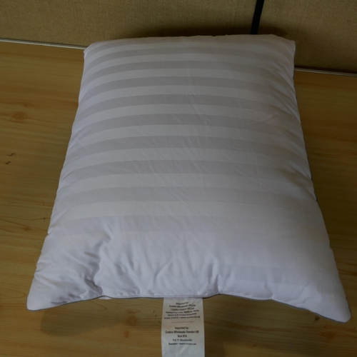 6025 - Hotel Grand Down Roll Pillows  (331-38)   * This Lot Is Subject To Vat