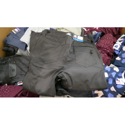 6058 - Pallet of mixed clothing inc DKNY , K/s, Replay, Hugo Boss (321-600) *This lot is subject to VAT