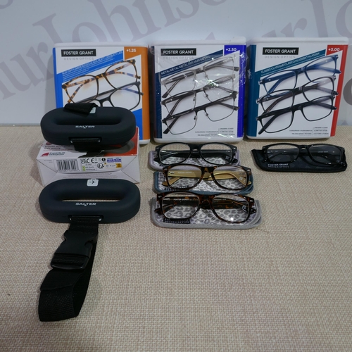 6099 - 2 x Salter Digital Luggage Scales, Mixed Reading Glasses *This Item Is Subject To Vat (327A-383,384)