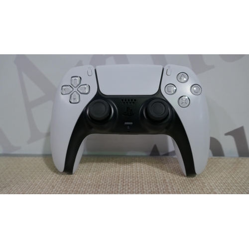 6109 - Playstation 5 Slim Disc Console With Controller    - This Lot Requires A Uk Adaptor, Original Rrp £4... 