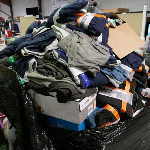 6333 - Pallet of mixed clothing inc Jachs, Puma, Etc (321-600) *This lot is subject to VAT