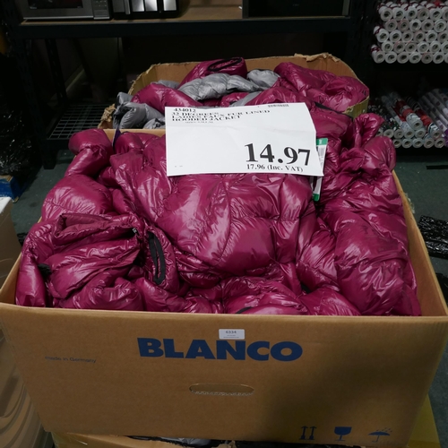 6334 - Pallet of mixed clothing Inc 32 Degrees Jackets (321-600) *This lot is subject to VAT