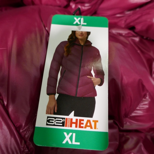 6334 - Pallet of mixed clothing Inc 32 Degrees Jackets (321-600) *This lot is subject to VAT