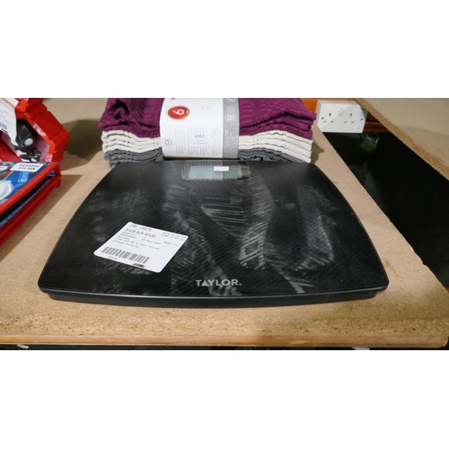 6367 - Kitchenad Towels, Taylor Bath Scales    (331-170,177)   * This Lot Is Subject To Vat