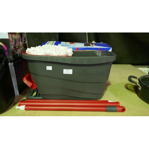 6377 - Vileda Turbo Smart Mop And Bucket         - This Lot Requires A Uk Adaptor(331-173)   * This Lot Is ... 