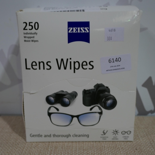 6140 - Zeiss Lens Wipes        (331-26)   * This Lot Is Subject To Vat