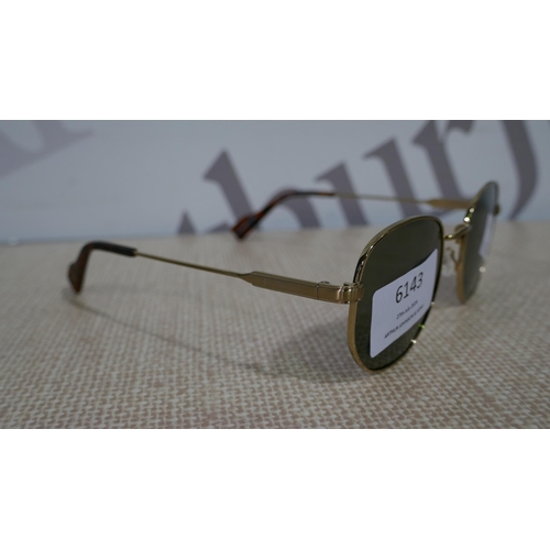 6143 - Ben Sherman Men Clam Sunglasses *This Item Is Subject To Vat (327A-240)