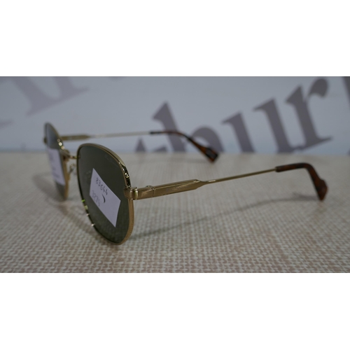 6143 - Ben Sherman Men Clam Sunglasses *This Item Is Subject To Vat (327A-240)