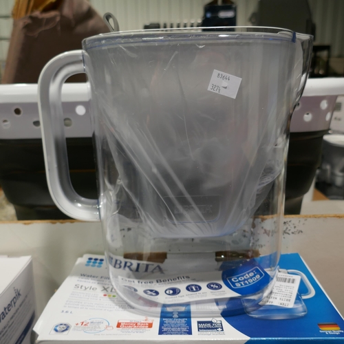 6230 - Eaton Dining Mugs, Brita Maxtra Xl Style Jug *This Item Is Subject To Vat (327A-210,228)