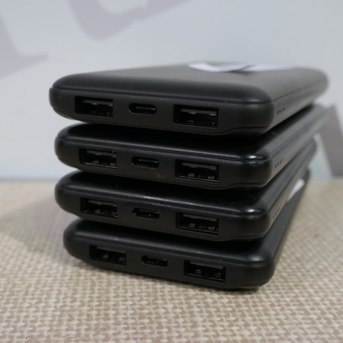 6139 - 4 x Belkin Powerbanks  - This Lot Requires Uk Adaptors (331-168,169)   * This Lot Is Subject To Vat