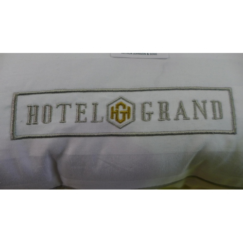 6327 - Hotel Grand Down Roll Pillows (331-200)   * This Lot Is Subject To Vat