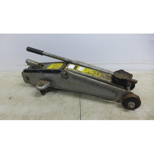 2006 - A Master Mechanic 2 ton hydraulic trolley jack