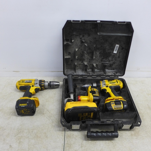 2023 - 2 DeWalt drills - an 18V DE9180 DeWalt drill, complete, in case with two 18v Li-ion batteries and ba... 