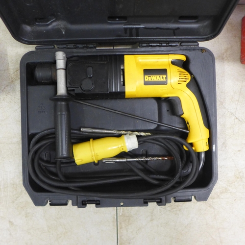 2040 - A DeWalt D25003-LX 110v hammer drill in case, Makita 6510PD 110v 10mm drill, Holden Fisher power too... 