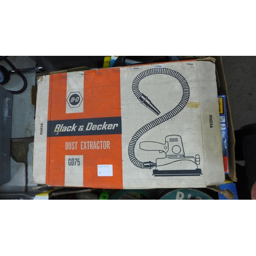 2047 - A quantity of miscellaneous tools and other items including a Black and Decker GD75 dust extractor h... 