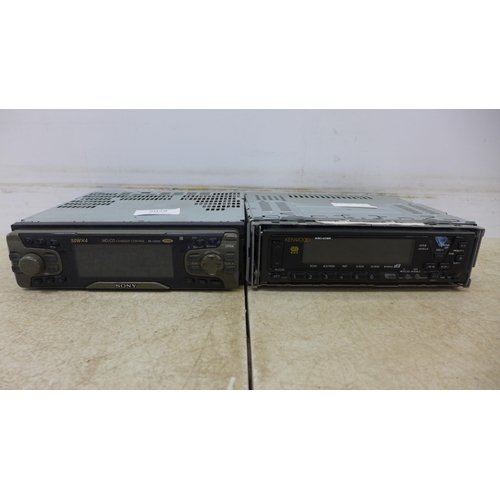 2078 - 2 car radios - a Sony XR-CA600 and a Kenwood KRC-578R