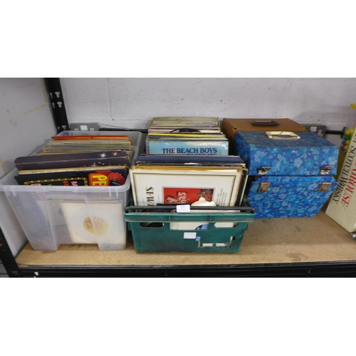 2092 - A large quantity of assorted LP records and 7